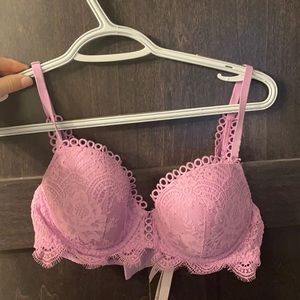 Victoria’s Secret bra. Worn once and in great shape! Size 34c. Price negotiable